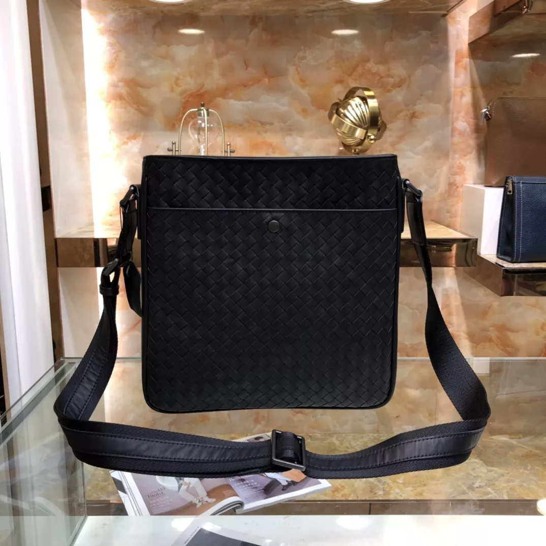 bottega veneta aaa homme mini sac a main s_1273b75